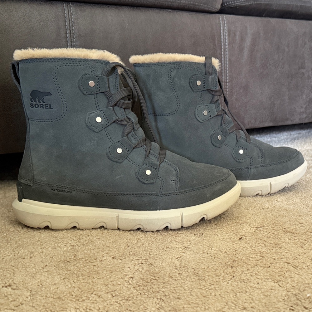 Sorel Women's Gray Winter Boots